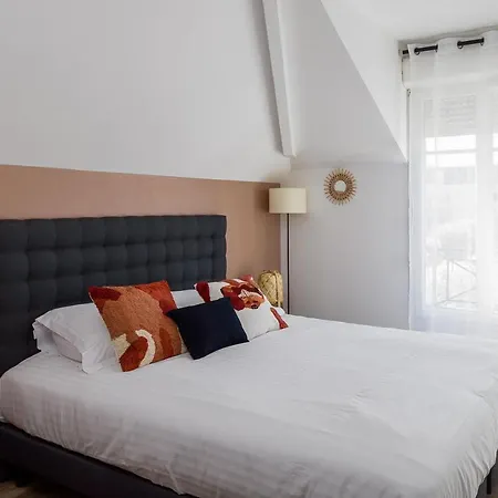 Epinette 2 Bedroomed Near Disneyland Paris Apartment